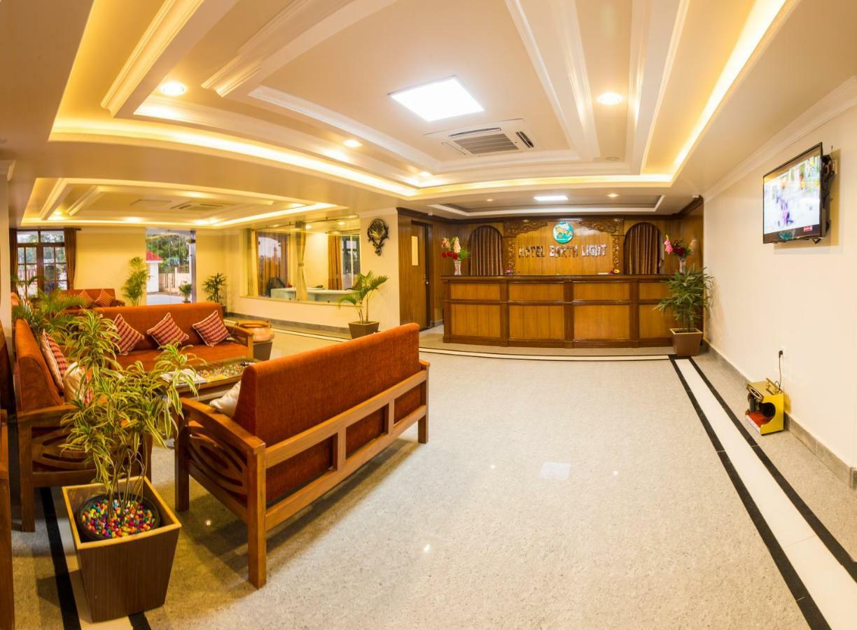 Hotel Earth Light Sauraha Chitwan Exterior foto